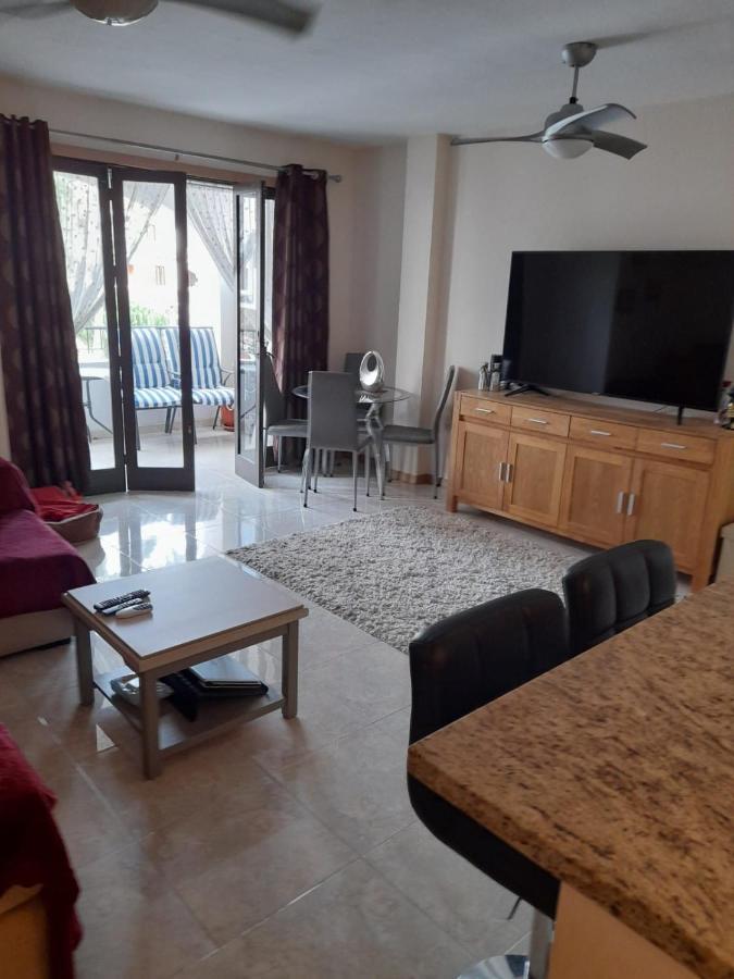 Apartment On The Plaza Alicante Exterior photo