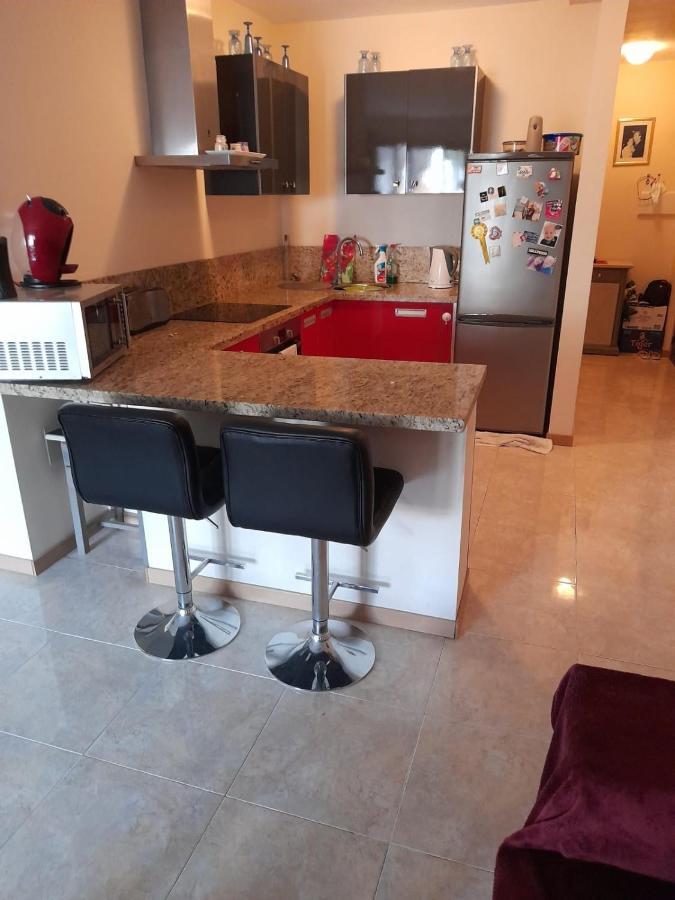 Apartment On The Plaza Alicante Exterior photo
